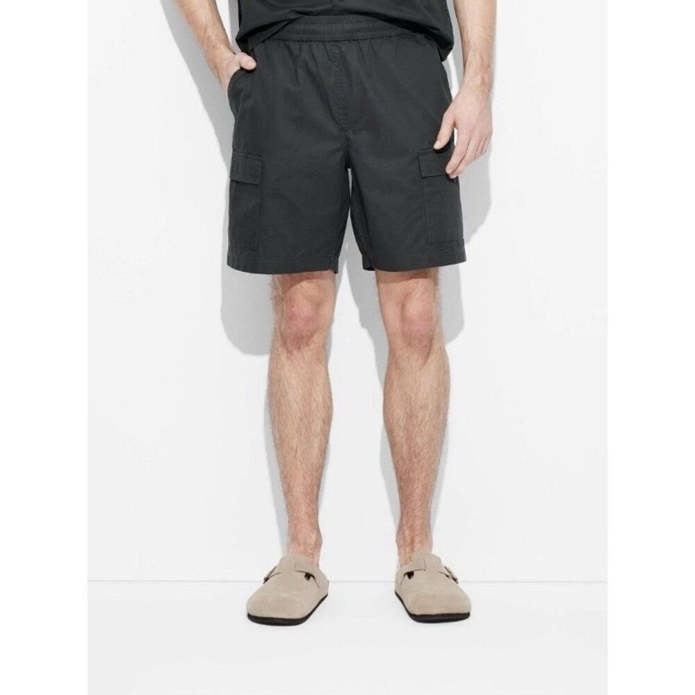Men's 8" Utility Cargo Shorts Original Use Black Large Cotton Blend. NWT. T